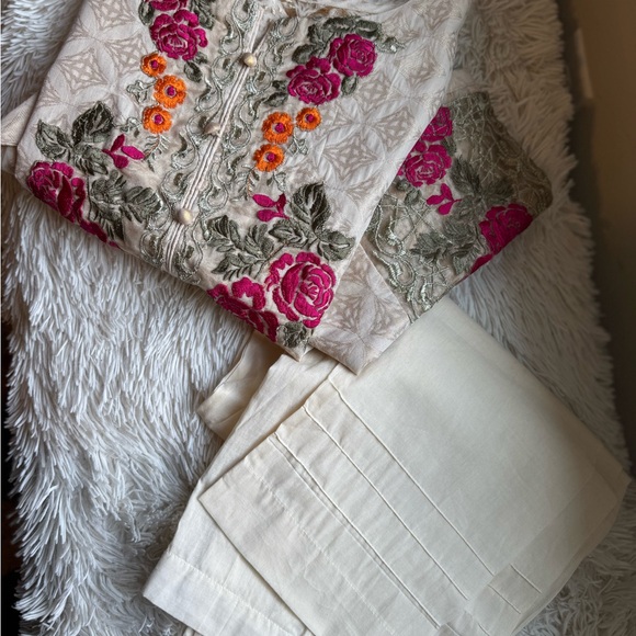 Beautiful jacquard 2 pc semi formal - Picture 1 of 2